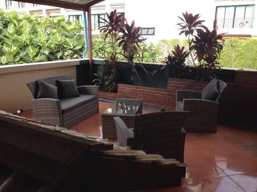 Hotel The Irish Clock Udon Thani Exterior foto